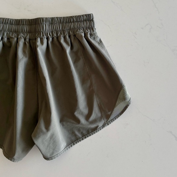 lululemon hotty hot 4” sage - Picture 6 of 16